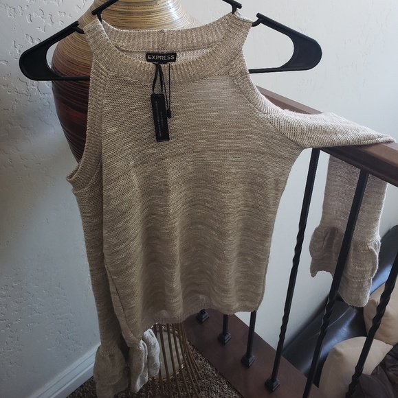 Express Sweaters - EXPRESS Sweater NWT Express Sweaters - EXPRESS Sweater NWT